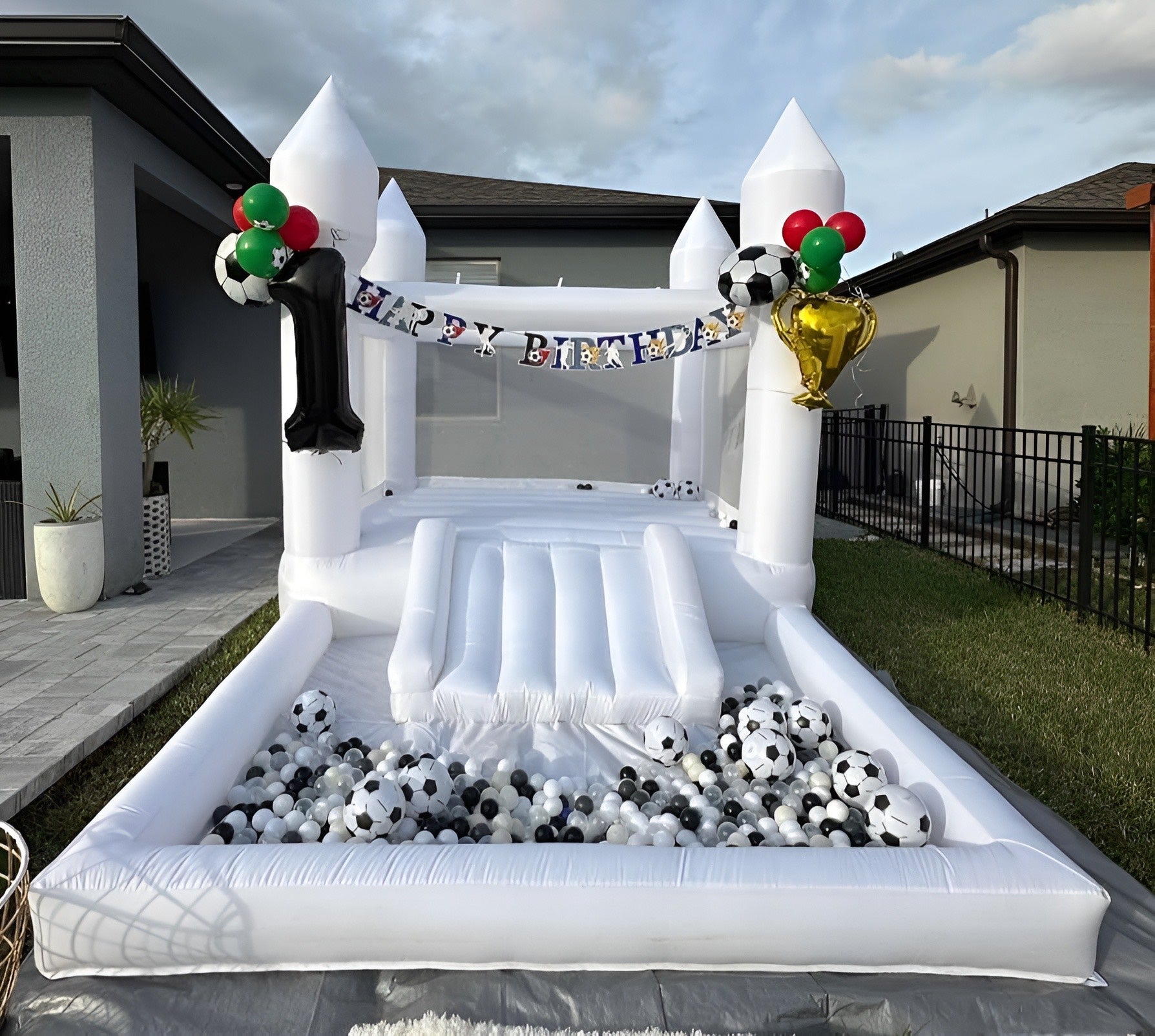 Mega Bounce  House Party - Jolly Party Beans